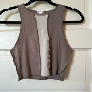 garage color block crop top